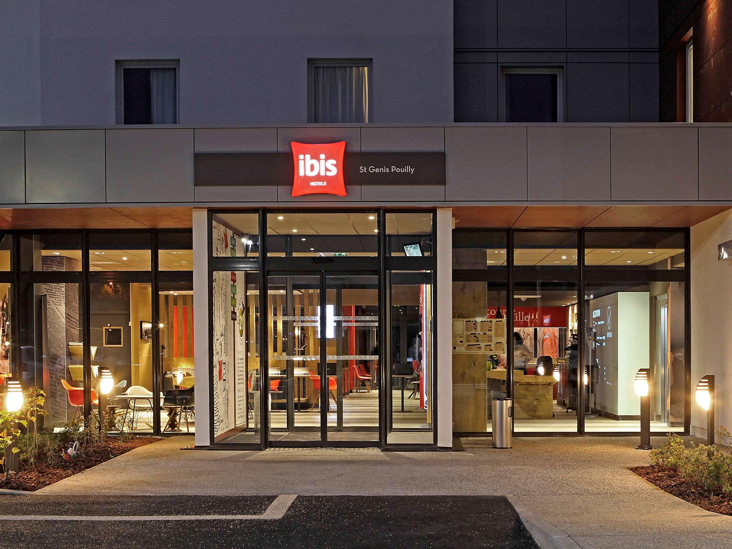 Hotel Ibis Saint-Genis-Pouilly Genève Exterior foto